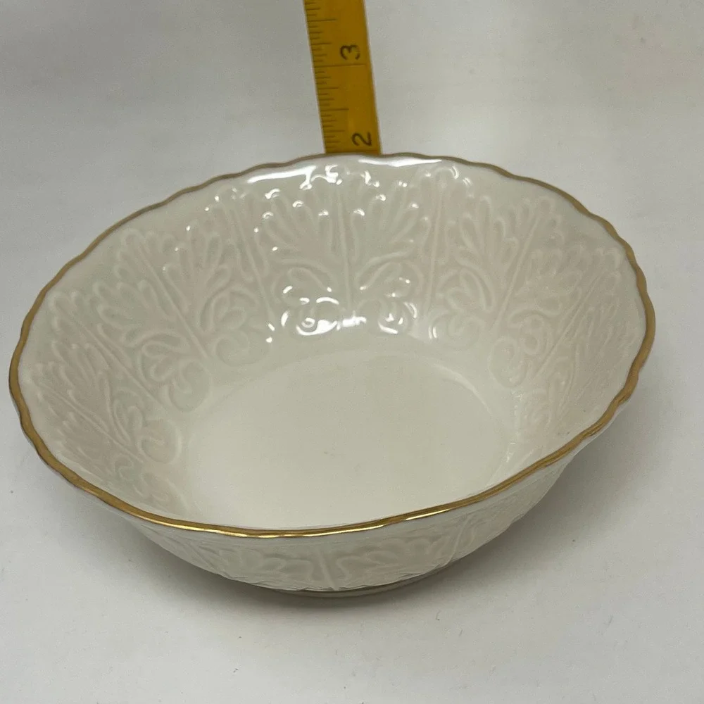 Lenox Ivory China Embossed Leaf Scalloped Gold Trim Small‎ Bowl Made in USA